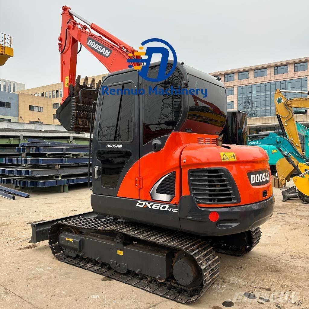 Doosan DX 60 Mini Escavadoras <7t