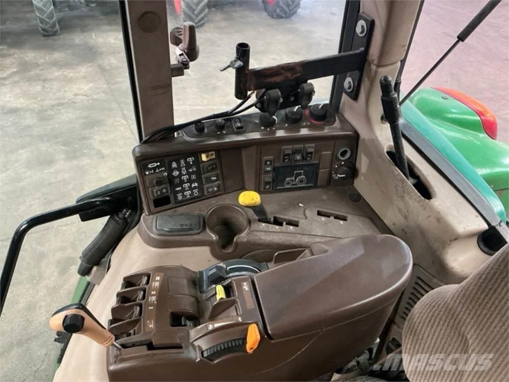 John Deere 6820 Tratores Agrícolas usados