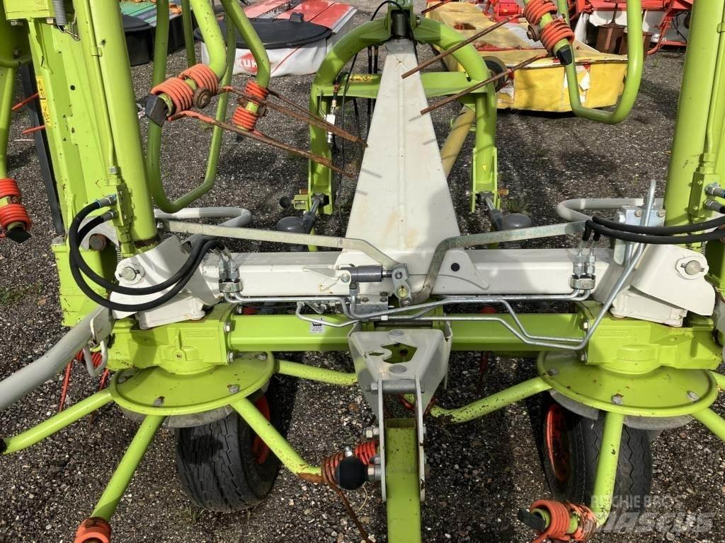 CLAAS VOLTO 1100 Ancinho virador