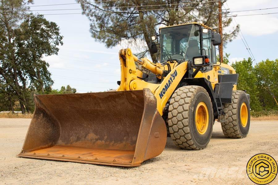 Komatsu WA 320-7 Pás carregadoras de rodas
