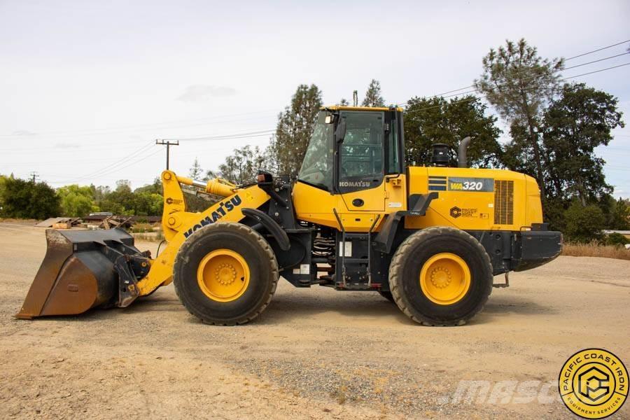 Komatsu WA 320-7 Pás carregadoras de rodas