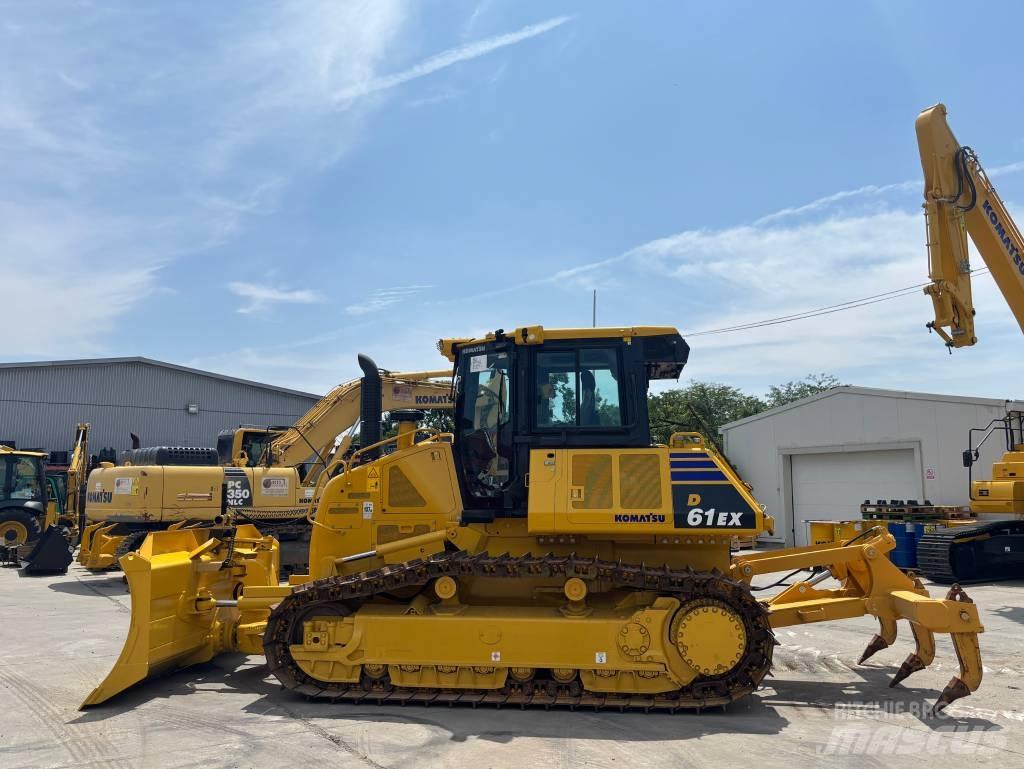 Komatsu D61EX-24E0 Dozers - Tratores rastos