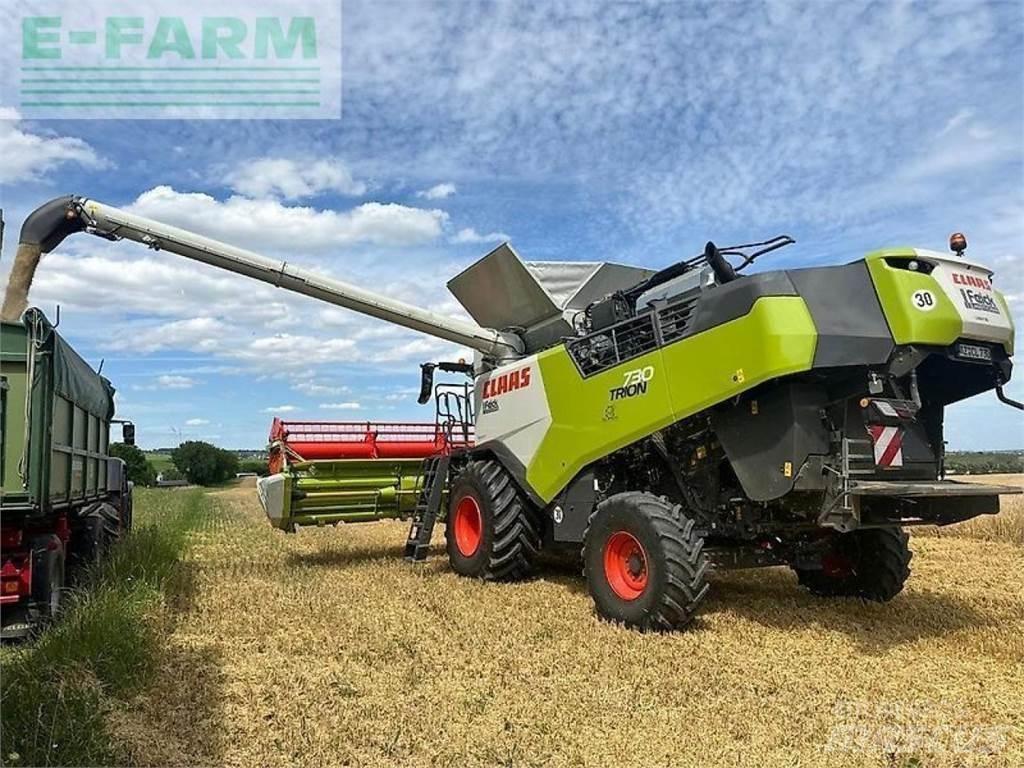 CLAAS trion 730 Ceifeiras debulhadoras