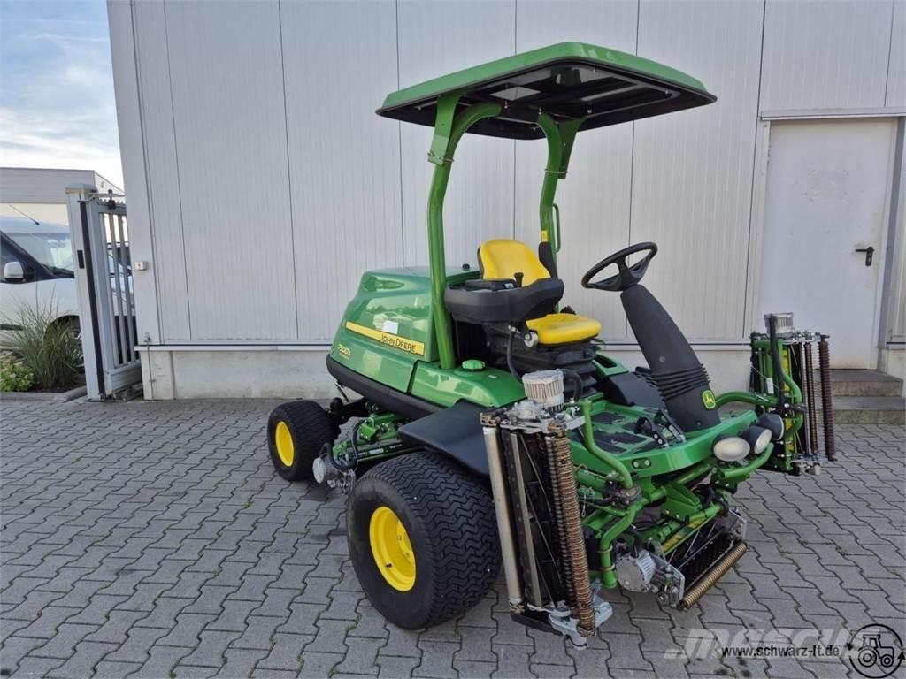 John Deere 7500A Carros de golfe