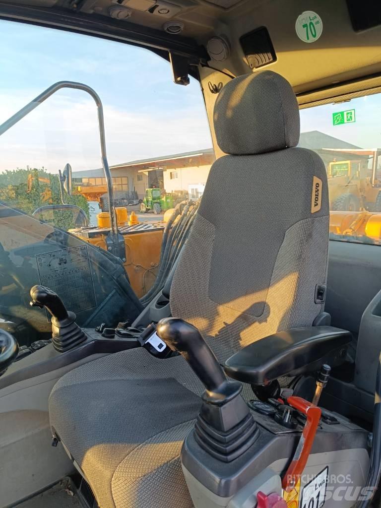 Volvo EW 140 C Escavadoras de rodas