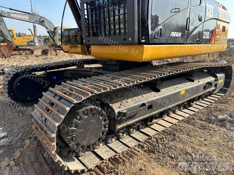 CAT 320D2 Escavadoras de rastos