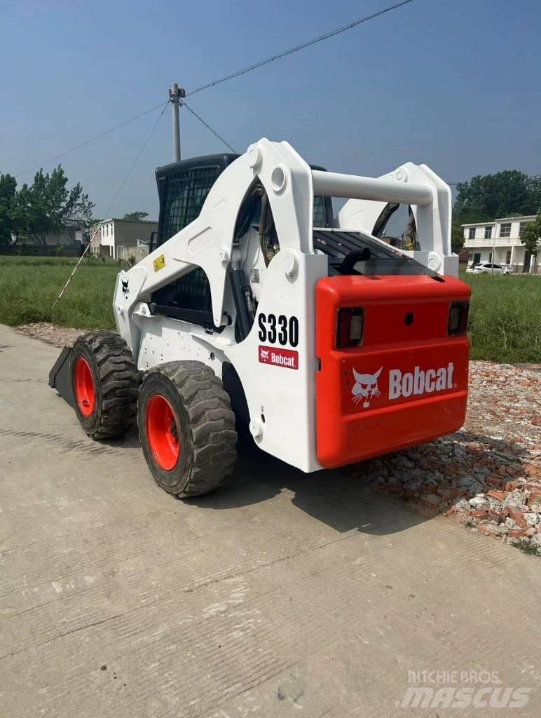 Bobcat S 330 Carregadoras de direcção deslizante