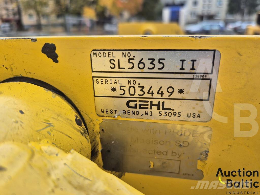 Gehl 5635 DXT 2 Carregadoras de direcção deslizante