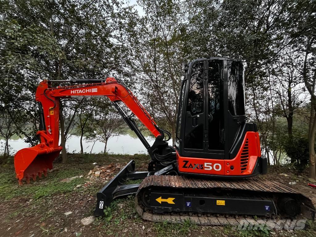 Hitachi ZX 50 Mini Escavadoras <7t