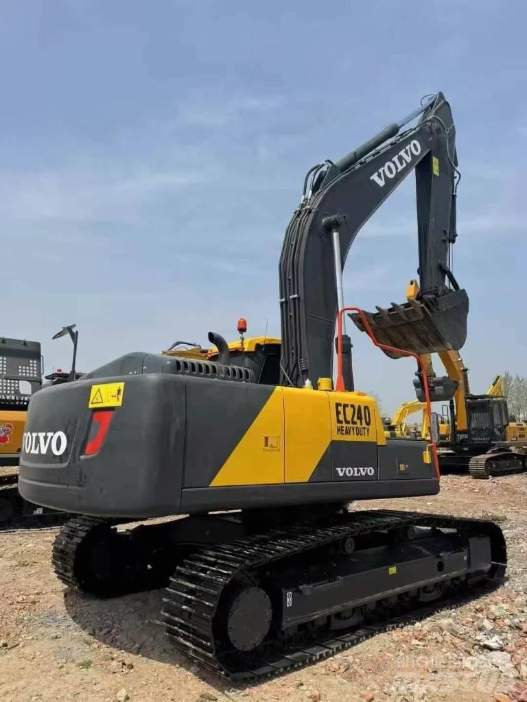 Volvo EC 240 Escavadoras de rastos