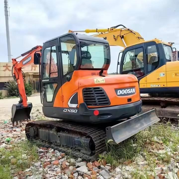 Doosan DX 60 Mini Escavadoras <7t
