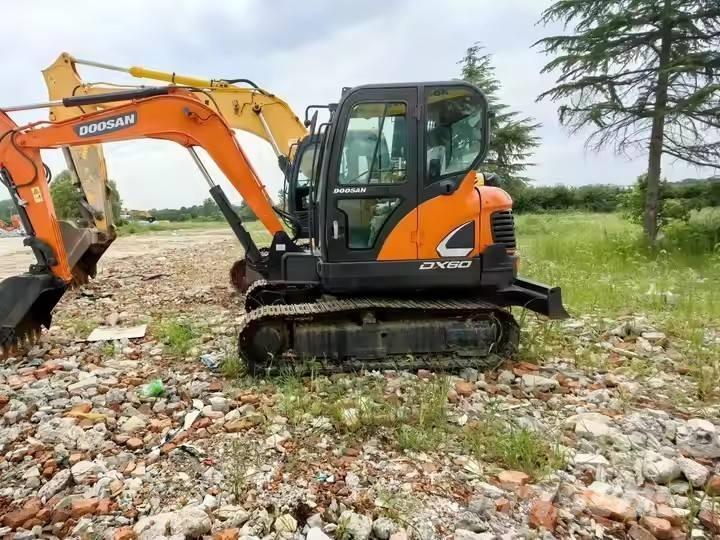 Doosan DX 60 Mini Escavadoras <7t
