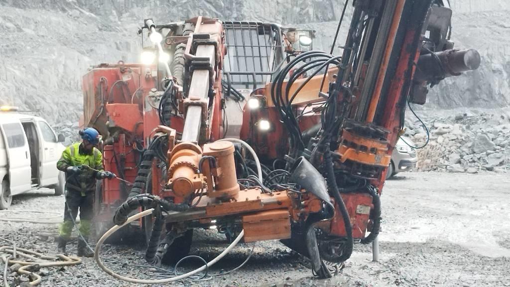 Sandvik DS520-TC Cable Bolters Subterrâneas