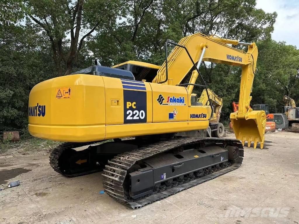 Komatsu PC220-8 Escavadoras de rastos