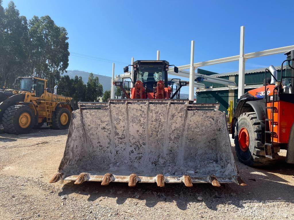 Hitachi ZW 550 - 6 Pás carregadoras de rodas
