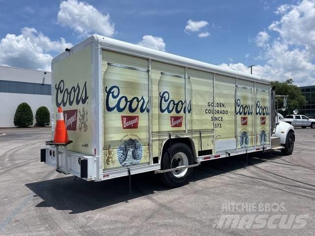 Peterbilt 337 Camiões de entrega de bebidas