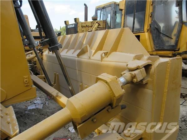 CAT D 6 R Dozers - Tratores rastos
