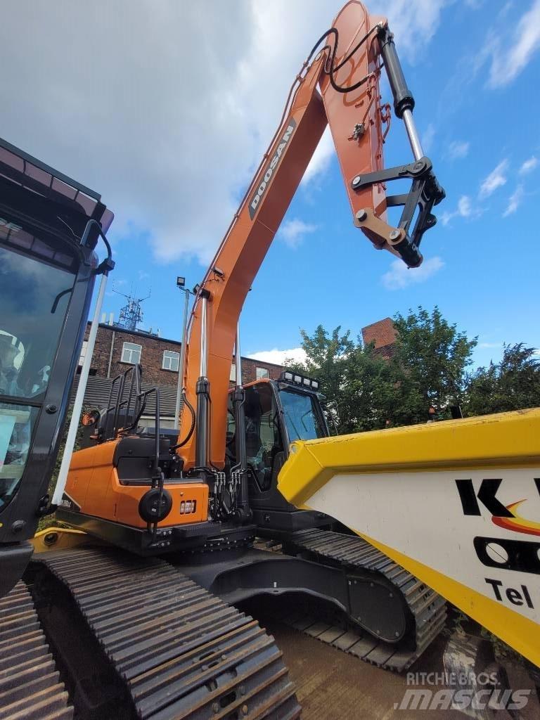 Doosan DX 210 LC-7 Escavadoras de rastos