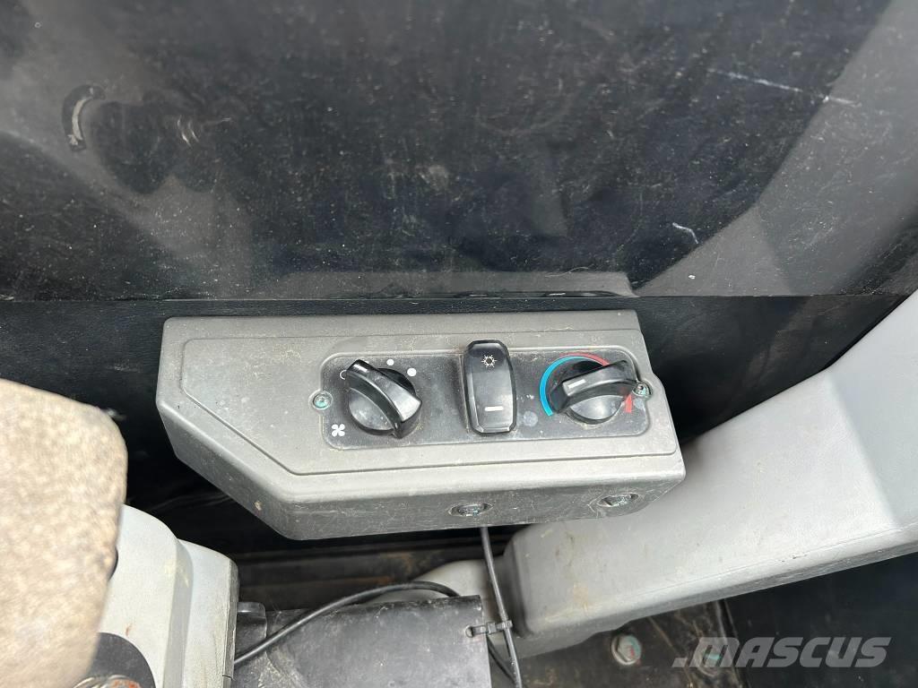 CAT 305.5 Escavadoras de rastos