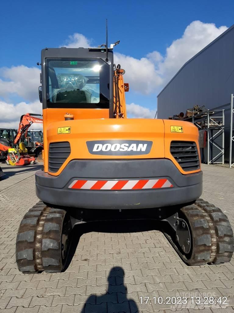 Develon DX 85 R-3 Escavadoras Midi 7t - 12t