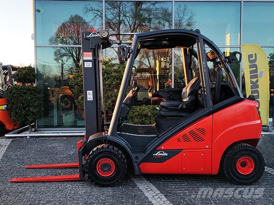 Linde H25T-02 Empilhadores a gás