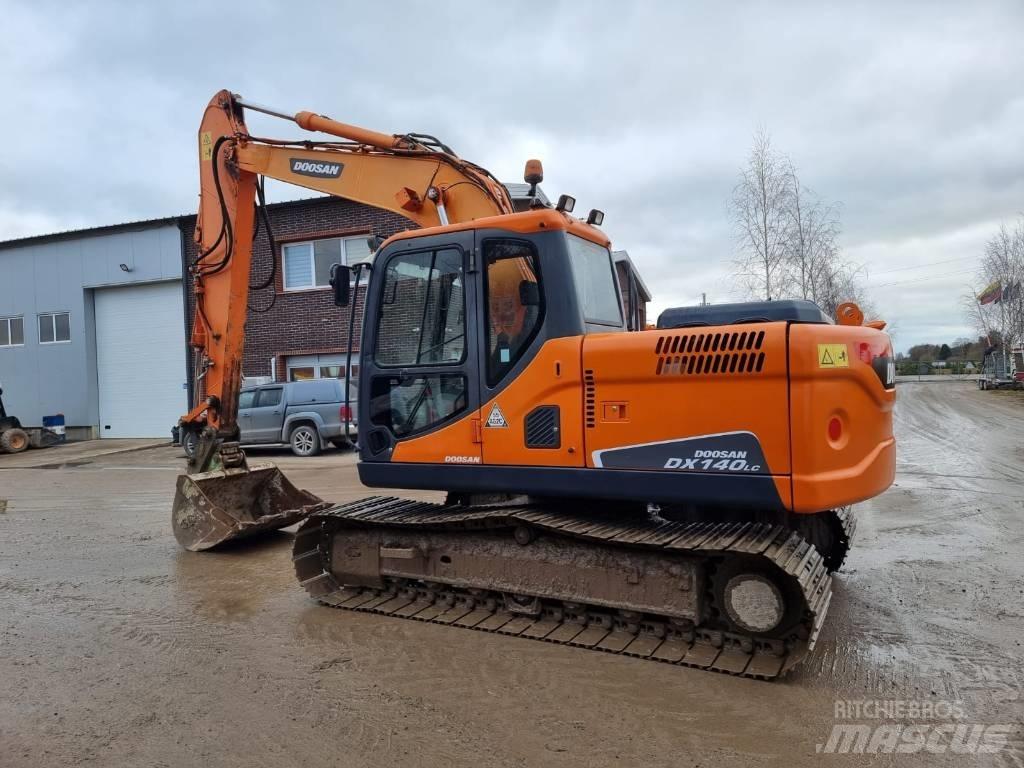 Doosan DX 140 LC Escavadoras de rastos