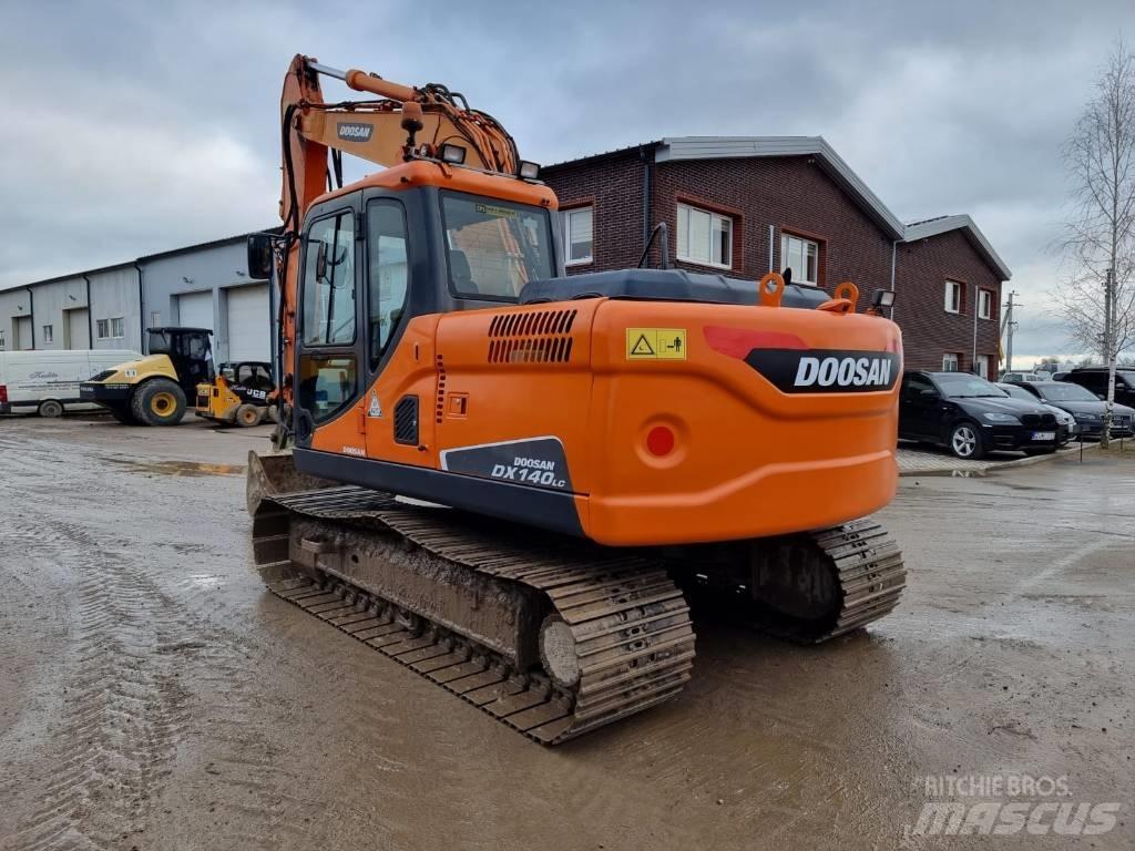 Doosan DX 140 LC Escavadoras de rastos