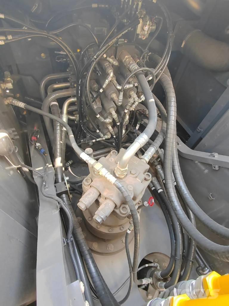 Sumitomo SH210 Escavadoras de rastos