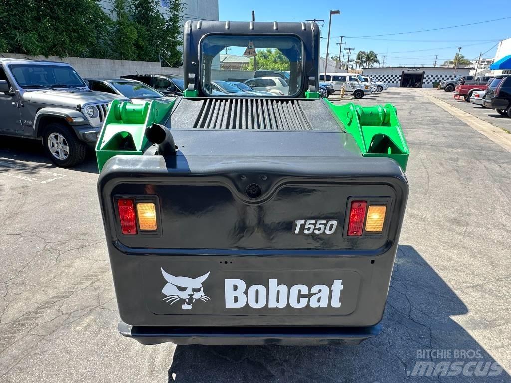 Bobcat T 550 Carregadoras de direcção deslizante