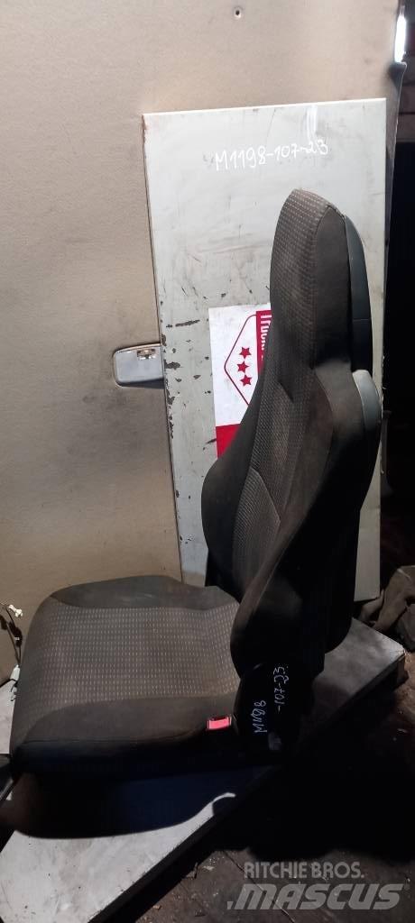 MAN TGS.     81623016946 Cabines e interior