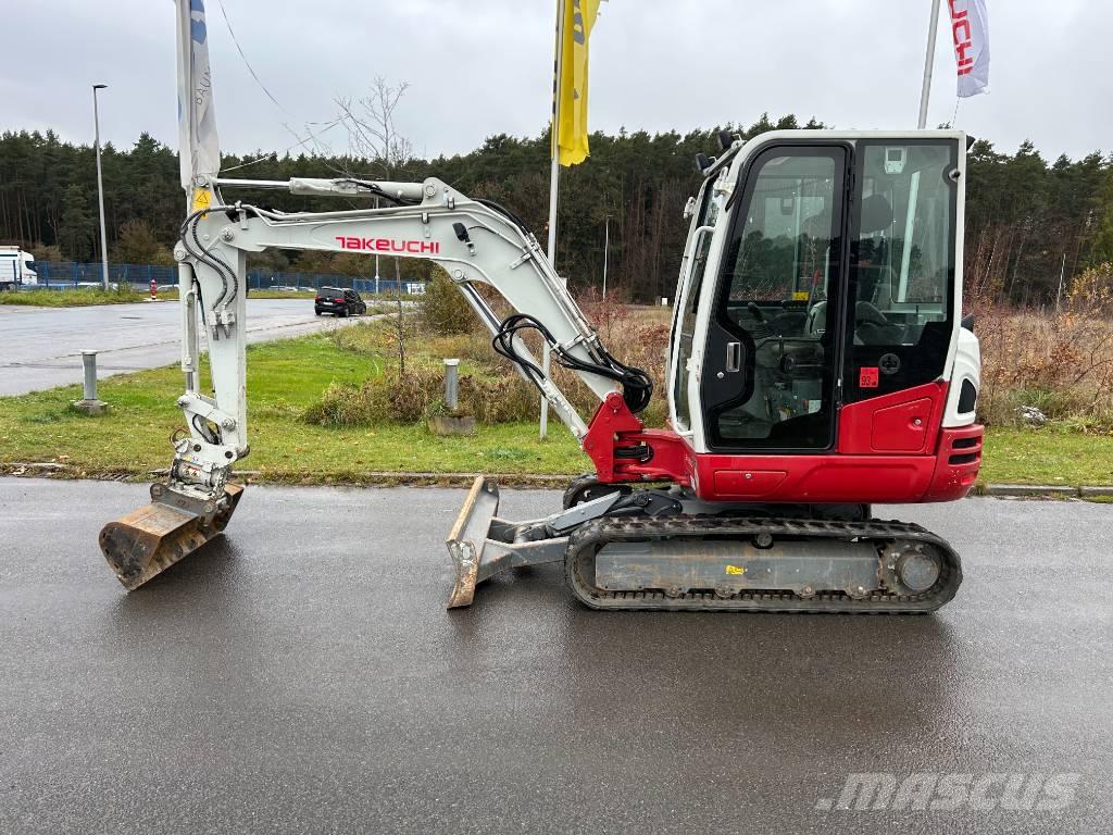 Takeuchi TB 235-2 V3 Mini Escavadoras <7t