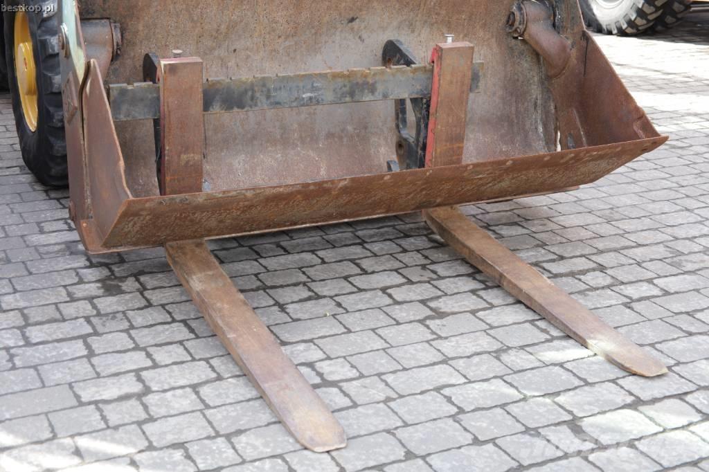 CAT 906M Pás carregadoras de rodas