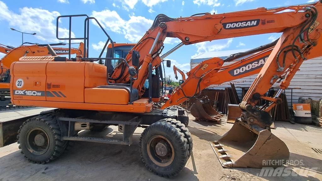 Doosan DX 160 W-3 Escavadoras de rodas