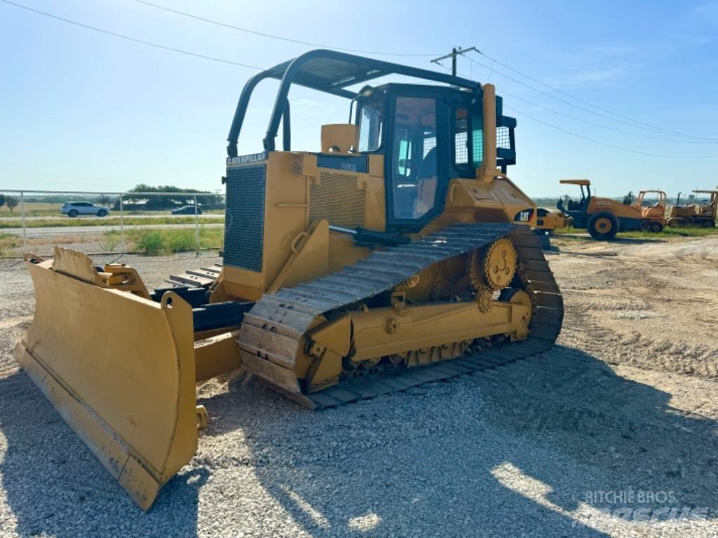 CAT D 6 M LGP Dozers - Tratores rastos