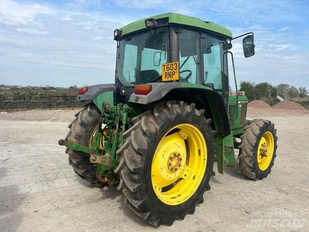 John Deere 6400 Tractores compactos