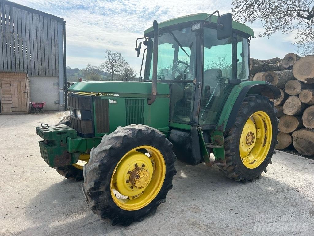 John Deere 6400 Tractores compactos
