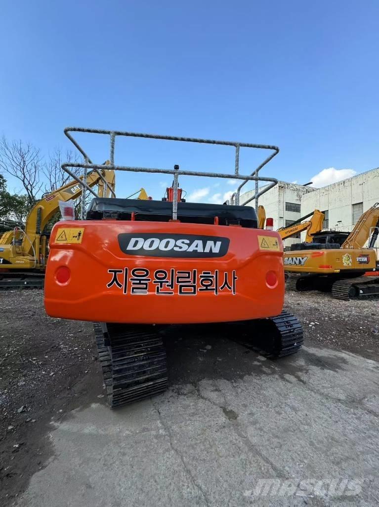 Doosan DX300 Escavadoras de rastos