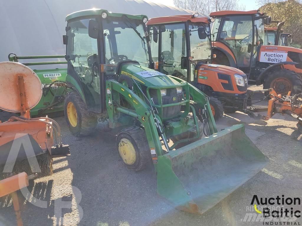 John Deere 2026R Tratores Agrícolas usados