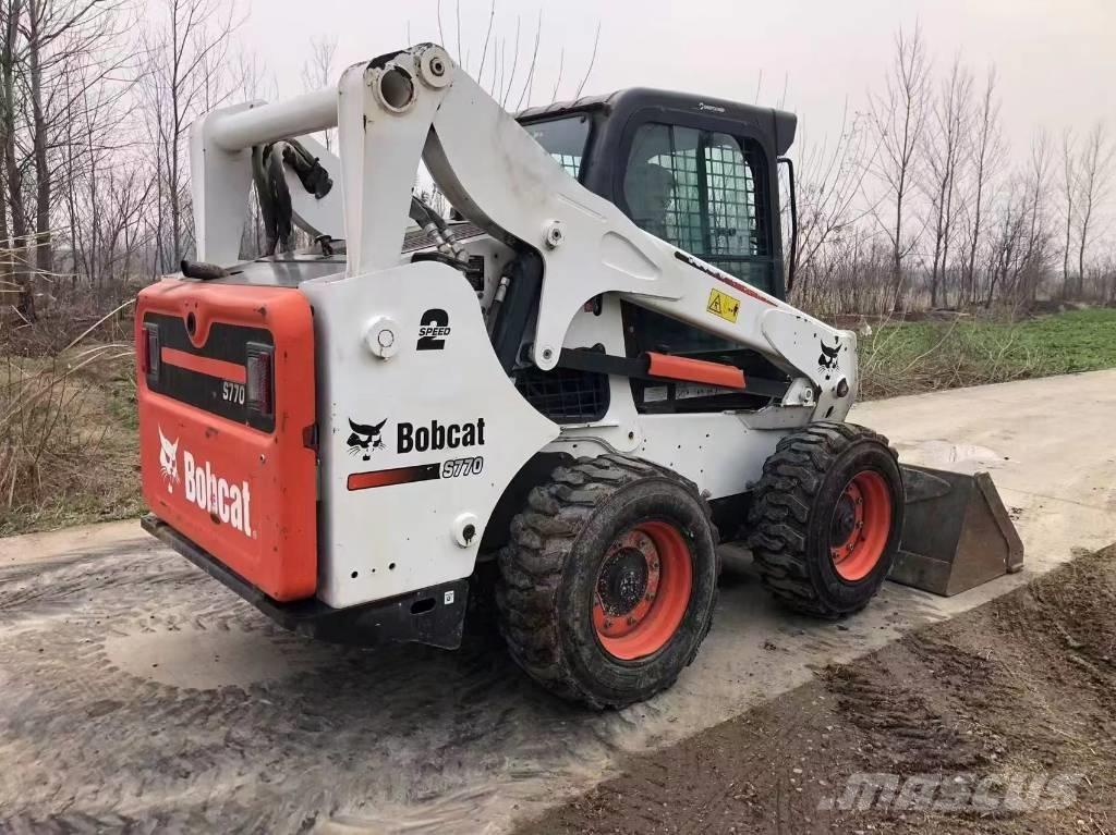Bobcat S 770 Carregadoras de direcção deslizante