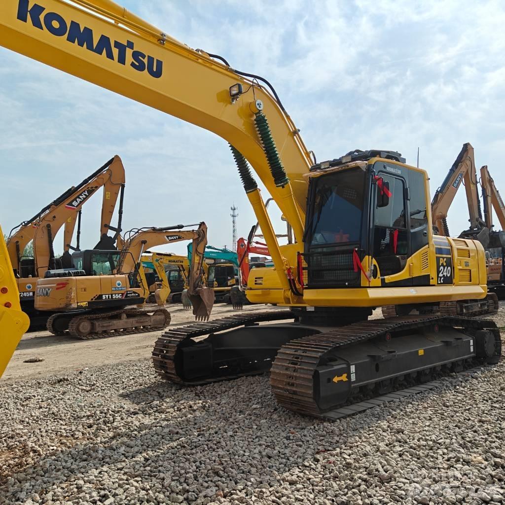 Komatsu 240LC-8 Escavadoras de rastos