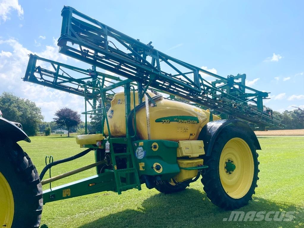 John Deere 732 Pulverizadores rebocados