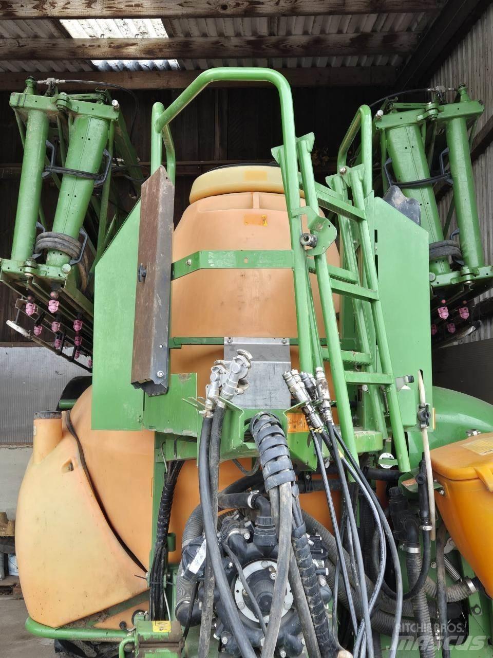 Amazone UX 4200 Pulverizadores rebocados