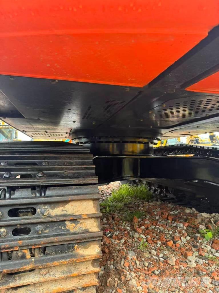 Hitachi ZX 200 Escavadoras de rastos