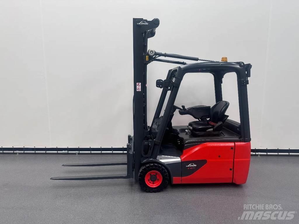 Linde 386 E 16-02 Empilhadores eléctricos