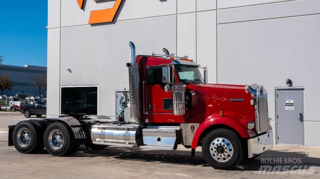 Kenworth W 900 Tractores (camiões)