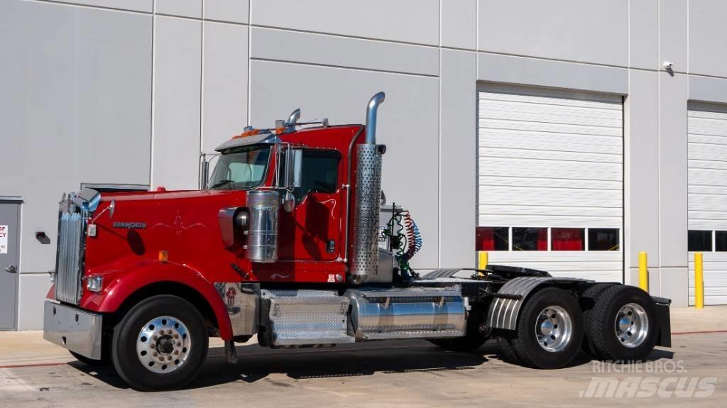 Kenworth W 900 Tractores (camiões)