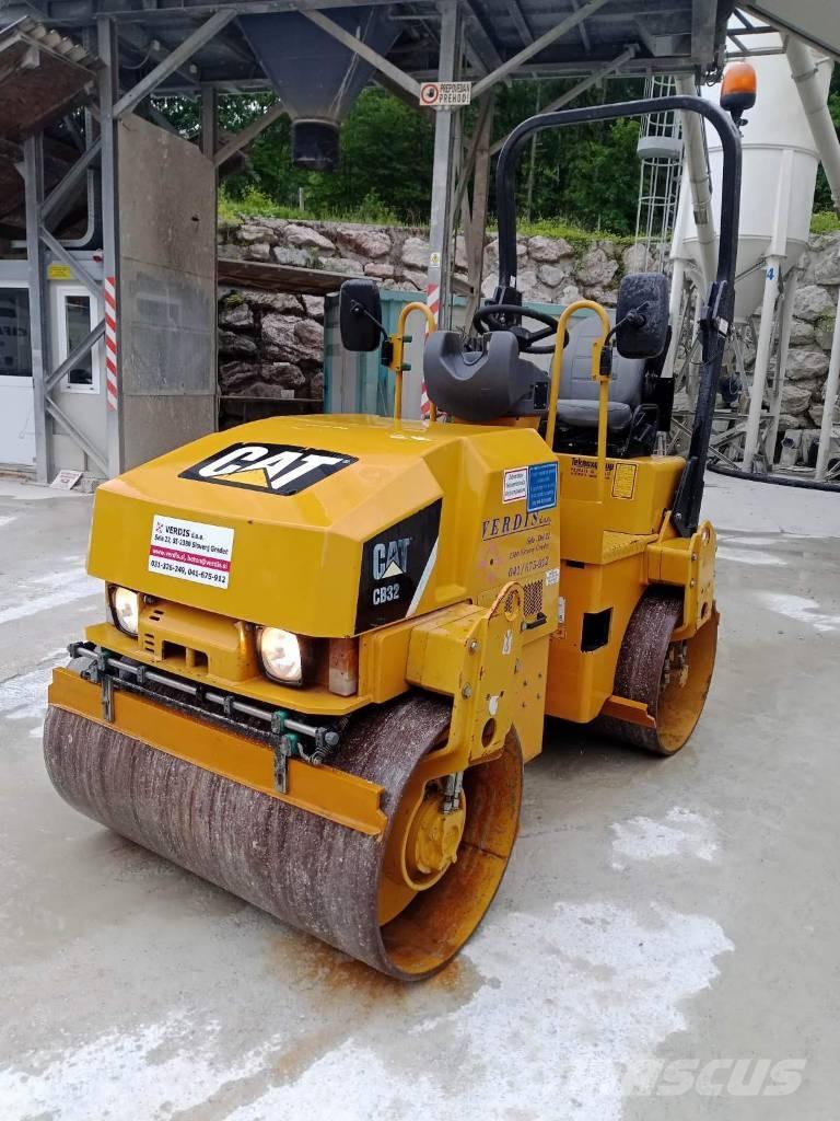 CAT CB 32 Cilindros Compactadores tandem