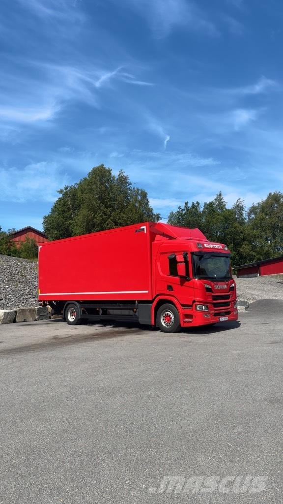 Scania P 280 Camiões de caixa fechada