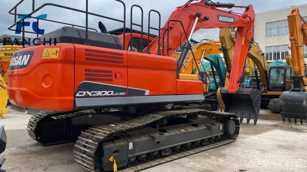 Doosan DX 300 LC Escavadoras de rastos