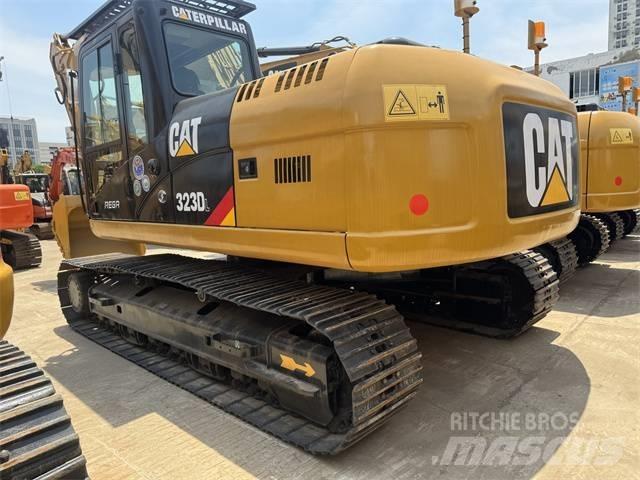 CAT 323 D L Escavadoras de rastos